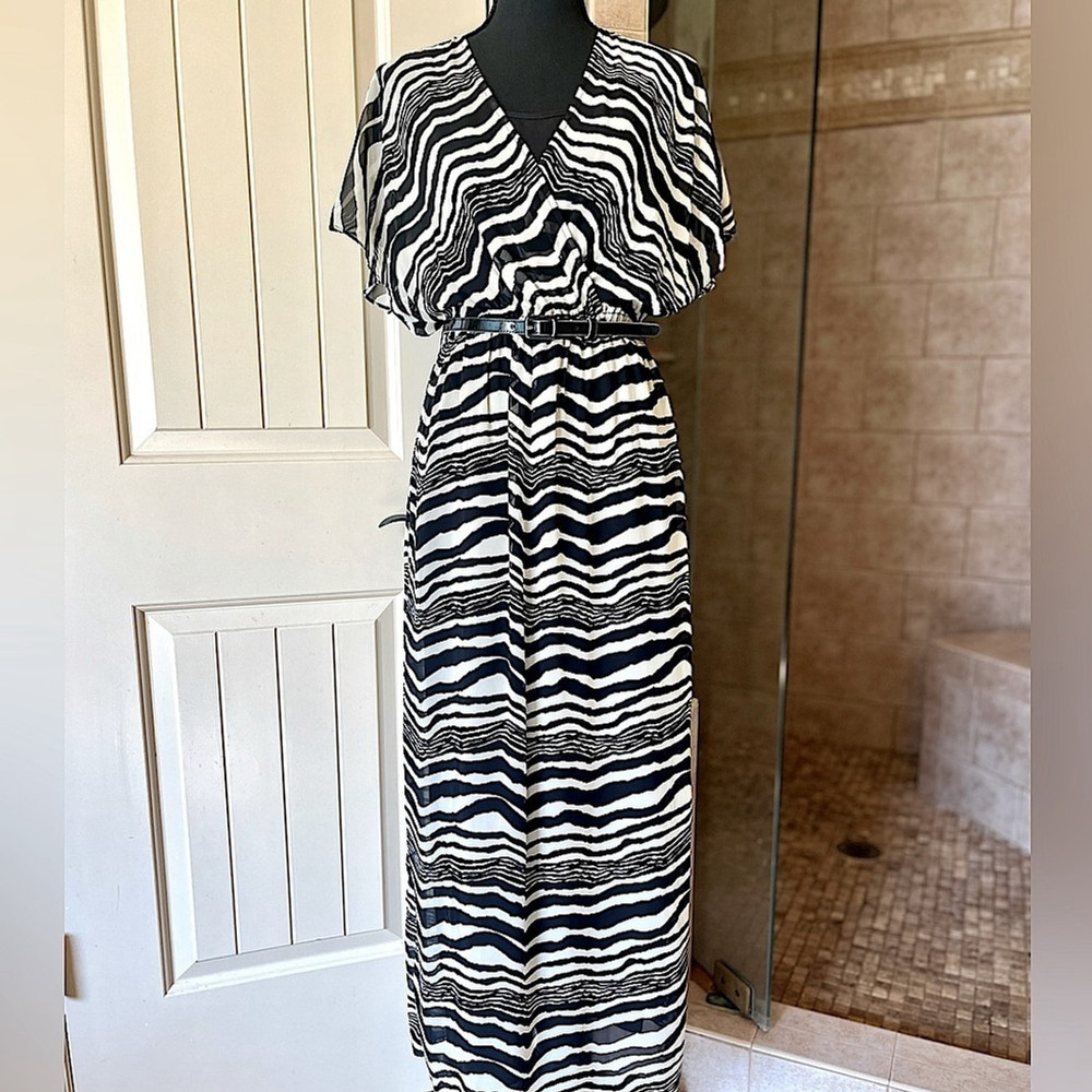 Chico's Black Label Zebra Print Maxi Dress Size 4